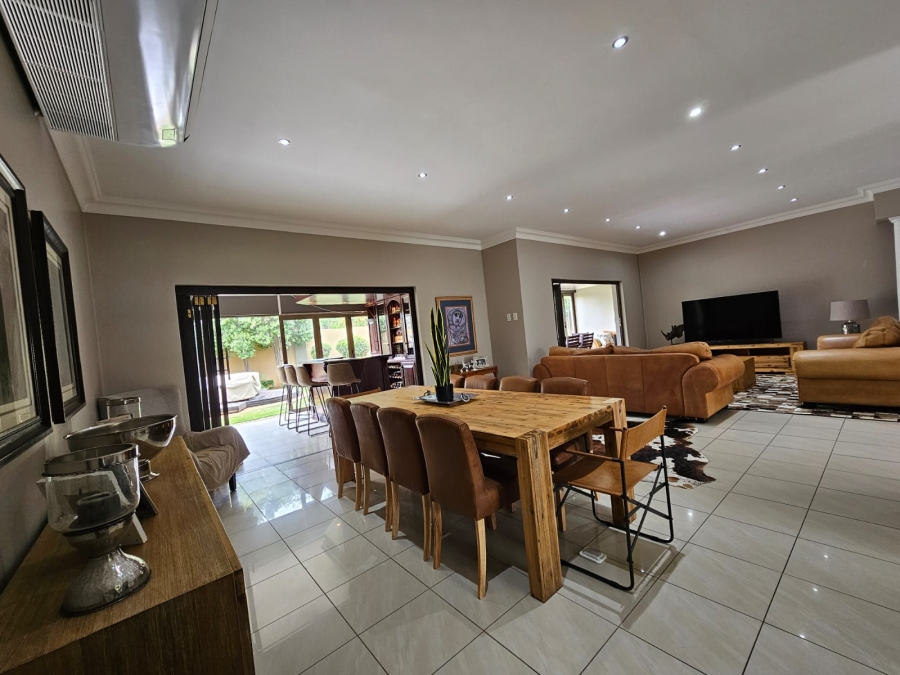 5 Bedroom Property for Sale in Jim Fouchepark Free State